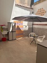 Tempat makan outdoor