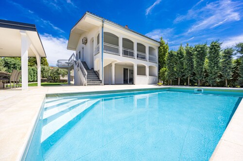 Apartment Susanne 2 with Shared Pool near Porec