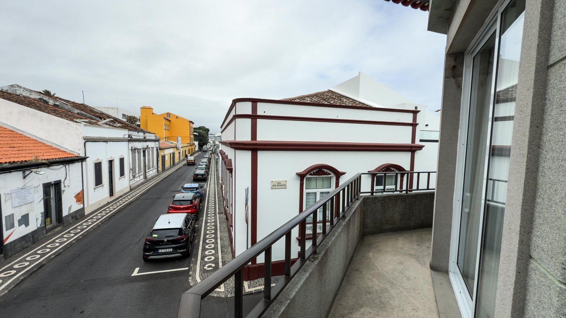 Căn hộ (Room with Balcony) | Ngoại thất