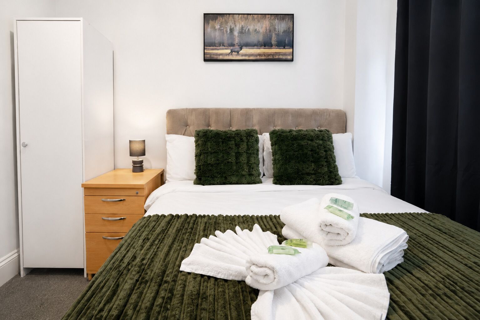 2 bedrooms, iron/ironing board, free WiFi, bed sheets