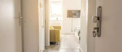 Basic Apartment | Iron/ironing board, free WiFi