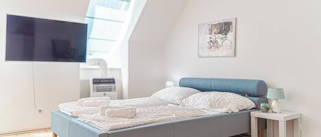 Basic Apartment | Iron/ironing board, free WiFi