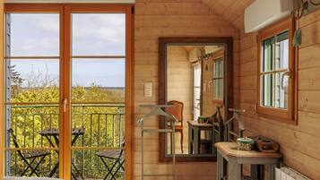 Fer et planche Ă repasser, Wi-Fi, draps fournis