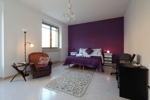 Bügeleisen/Bügelbrett, WLAN, Bettwäsche