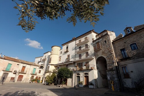 Luxury Private Mountain Villa with Pool & Beautiful Views in Puglia