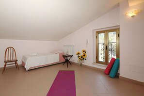 Fer et planche à repasser, Wi-Fi, draps fournis