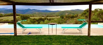 Country house with pool in Anghiari Arezzo