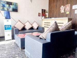 Lobby - Yamuna Dham (Mathura)