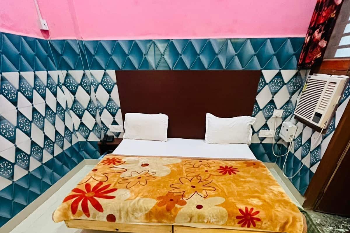 Deluxe Double Room | Free WiFi