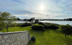 Property grounds - House with panoramic view of the Etel ria (Belz)
