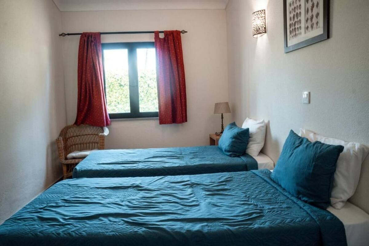 Appartement Supérieur, vue jardin | Bureau, rideaux occultants, chambres insonorisées