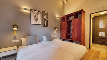 Apartment | Iron/ironing board, free WiFi, bed sheets