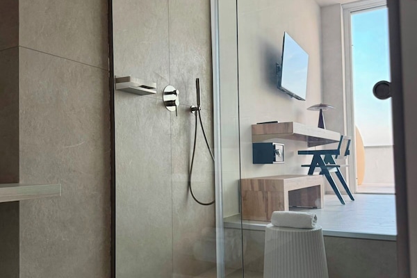 Superior Room | Bilik Mandi | Pancuran mandi, hulu semburan mandi hujan