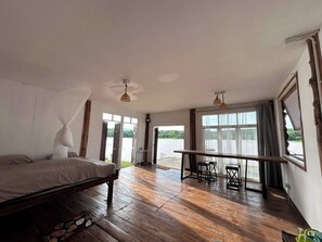 1 bedroom - Room-garden House by the Pool (Dok Khamtai)