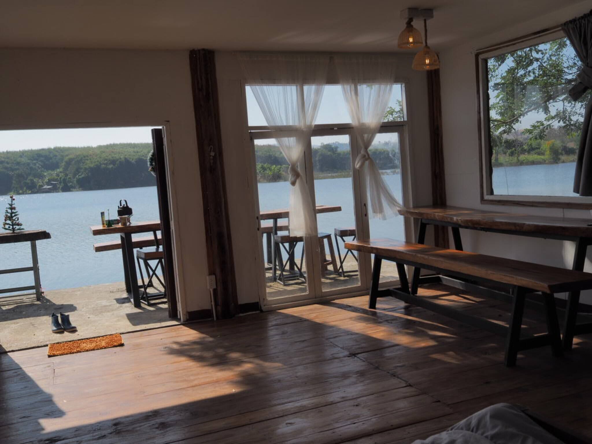 Shared Dormitory, 1 Bedroom, Accessible, Smoking | Dining