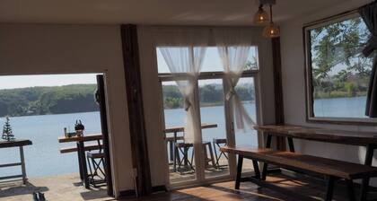 Room-garden House by the Pool