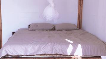 Shared Dormitory, 1 Bedroom, Accessible, Smoking | 1 bedroom