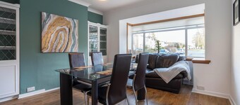 10 Mins to Aberdeen City Centre - Parking - Garden