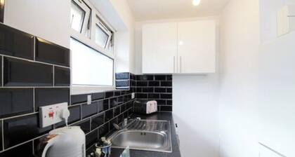 Coventry Road Studio Flat