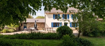 Family Home for 10 Guests
