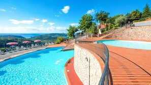 Pool - P.R. Club – Two-Room Faro 16 with Sea View, Private Terrace and Air Conditioning (Centola)