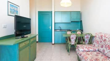 Télévision, table de tennis de table