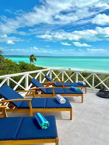 Luxury Simplicity On The Beach, Little Exuma.  Brand new, 2 bedrooms.