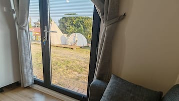 Superior Mobile Home, Courtyard View | Living area