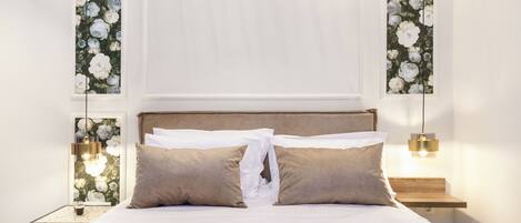 1 bedroom, desk, free WiFi, bed sheets