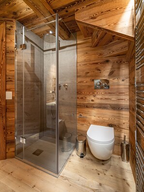 Shower, hair dryer, bidet, towels - Casa Poligrafica 2, exclusive and comfortable (Cortina d´Ampezzo)