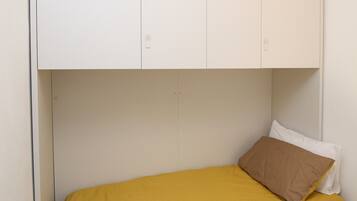 Bügeleisen/Bügelbrett, WLAN, Bettwäsche