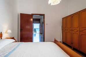 1 chambre, draps fournis