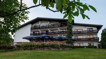 Fachada da propriedade