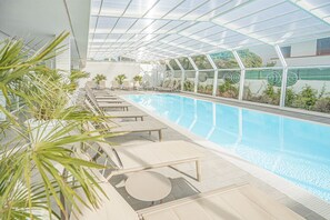 Unclassified image, 2 of 19, button