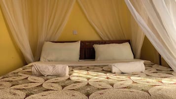 Deluxe Double Room, City View | Free WiFi, bed sheets