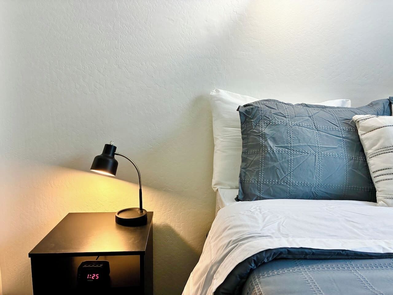 Schreibtisch, kostenloses WLAN, Bettwäsche