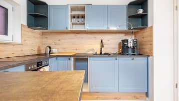 Kühlschrank, Ofen, Herdplatte, Geschirrspüler