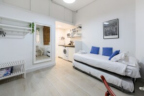 Free WiFi - (PIZ401) Cozy Studio in the Center of Madrid (Madrid)
