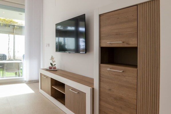 Interior - Apartment 65B · Oceanfront with Private Terrace (Aguilas)