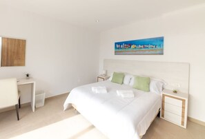 2 bedrooms, iron/ironing board, travel crib, WiFi - Apartment 65B · Oceanfront with Private Terrace (Aguilas)