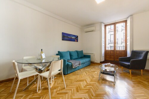 (MAY613) Apartment in the center of Madrid