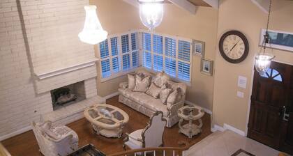 Luxury Vacation Home 5Bedroom with Private Pool, 15 Min to Huntington Beach Pier