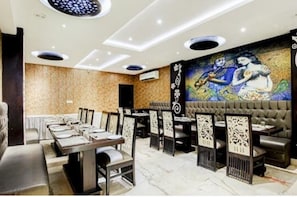 Dining - Hotel Idea Inn agra Subrata Rd (Agra)