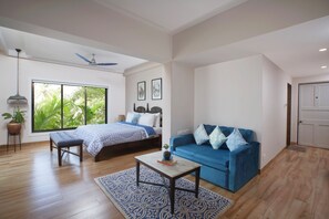 7 bedrooms, iron/ironing board, WiFi, bed sheets - 7 BHK villa with Private pool near Siolim and Anjuna (Siolim)