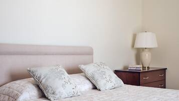 Luxury Villa, Sea View | In-room safe, blackout drapes, soundproofing, iron/ironing board