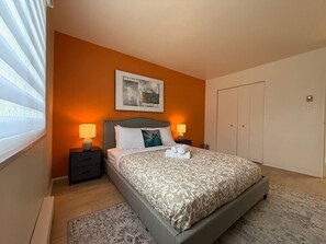 2 habitaciones, tabla de planchar con plancha, wifi y ropa de cama 