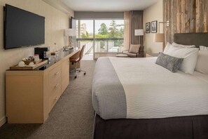 Una scrivania, ferro/asse da stiro, Wi-Fi, lenzuola