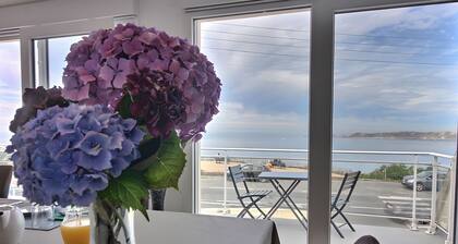 Chambres D'hotes Au Point De Vue « Chambre Ăle aux Moines » avec vue sur mer et Wi-Fi