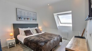 Room - Guesthouse 'Île Rouzic' with Sea View and Wi-Fi (Perros-Guirec)