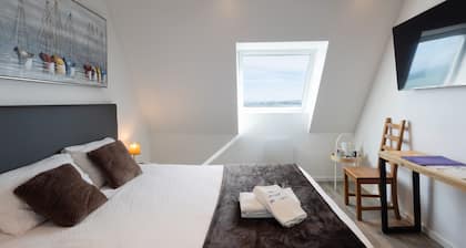Guesthouse 'Île Rouzic' with Sea View and Wi-Fi